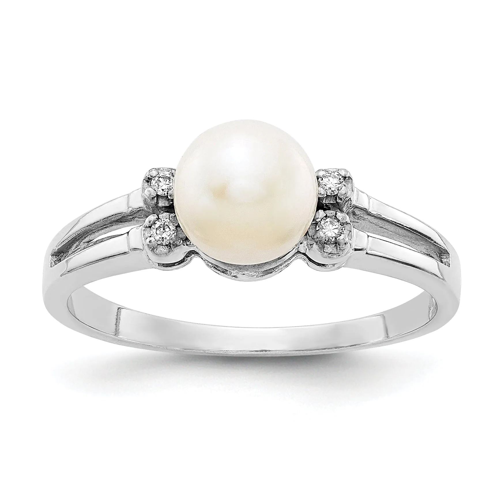 14k White Gold Pearl Diamond Ring