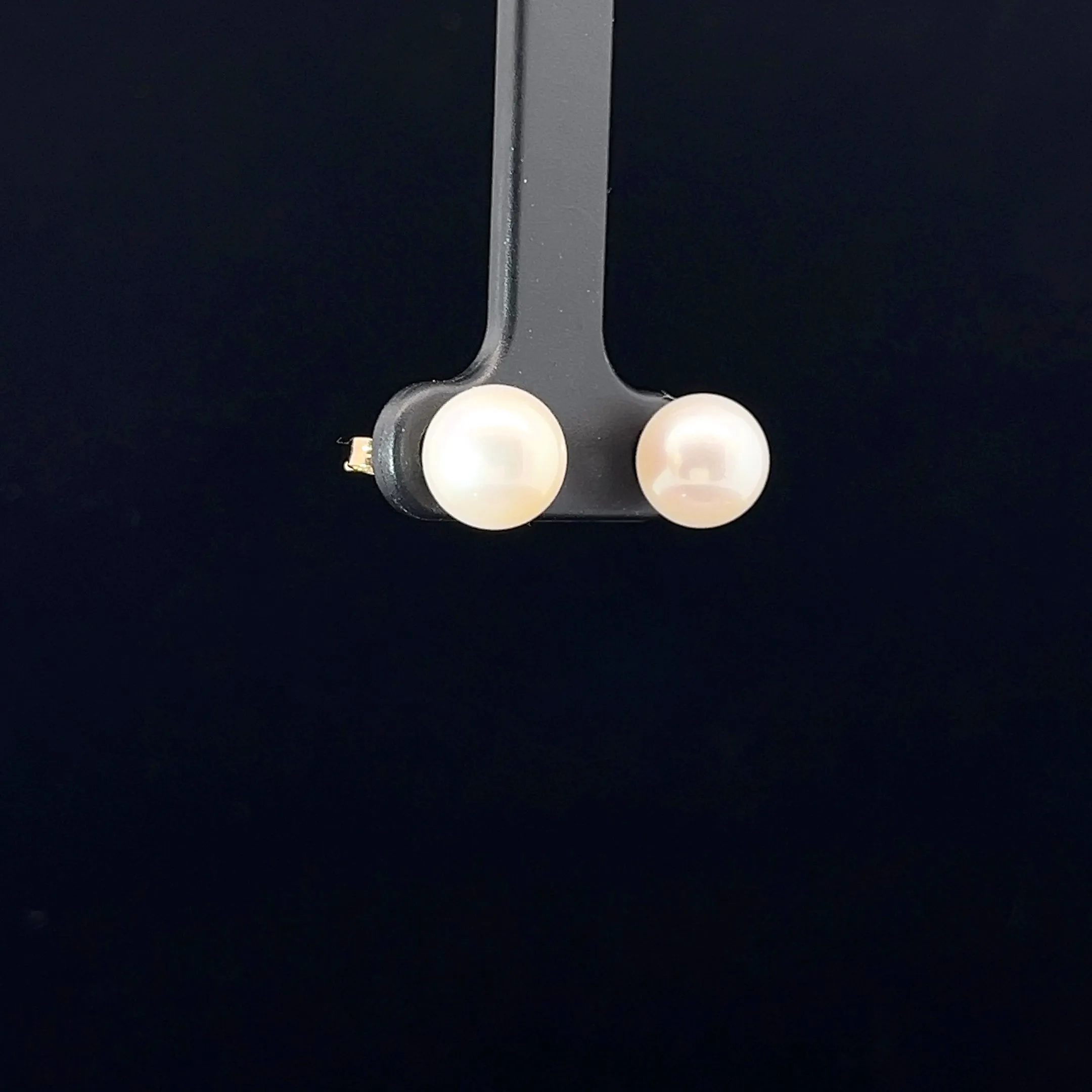 14k Yellow Gold Pearl 8mm Fresh Water Pink or White  Stud Earrings