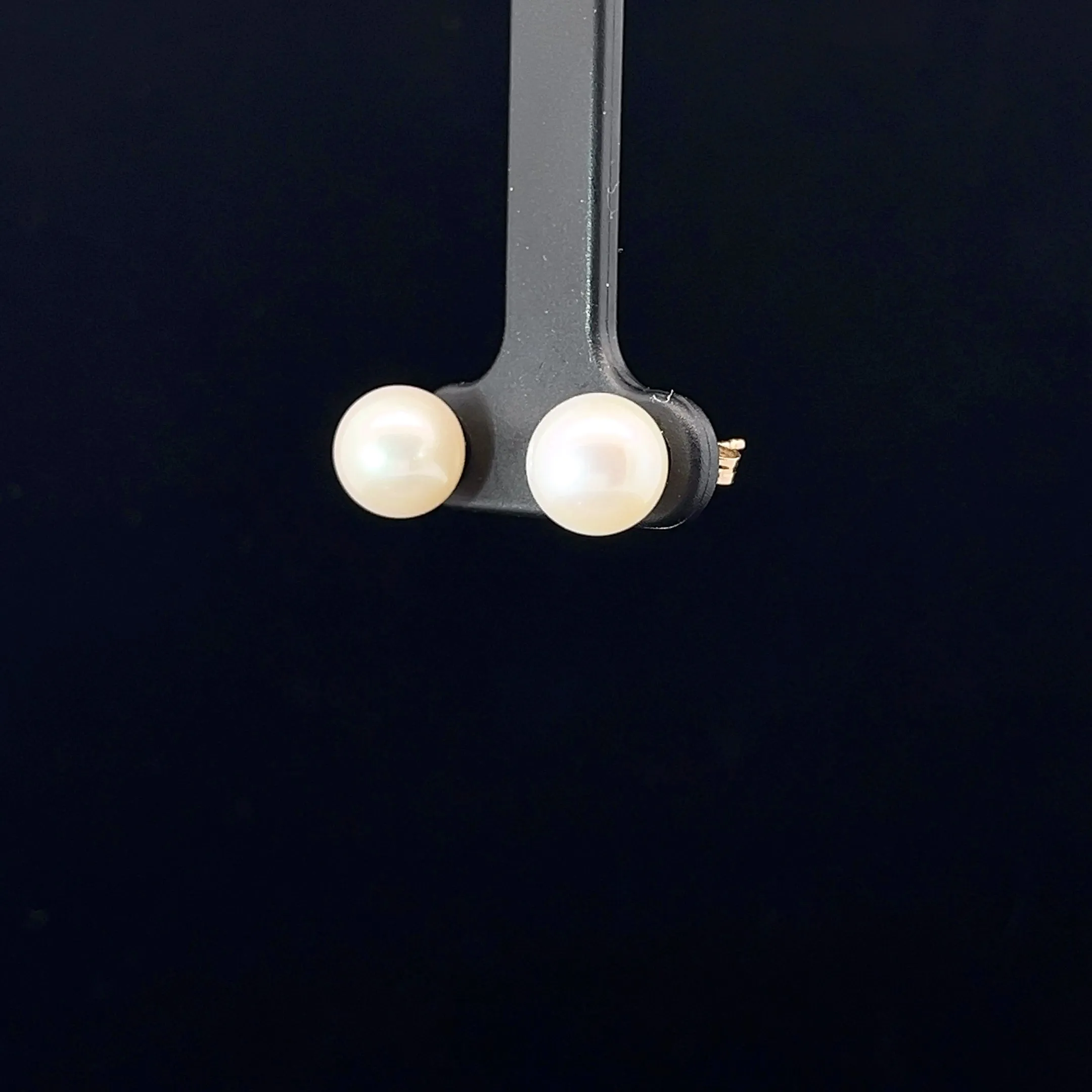14k Yellow Gold Pearl 8mm Fresh Water Pink or White  Stud Earrings
