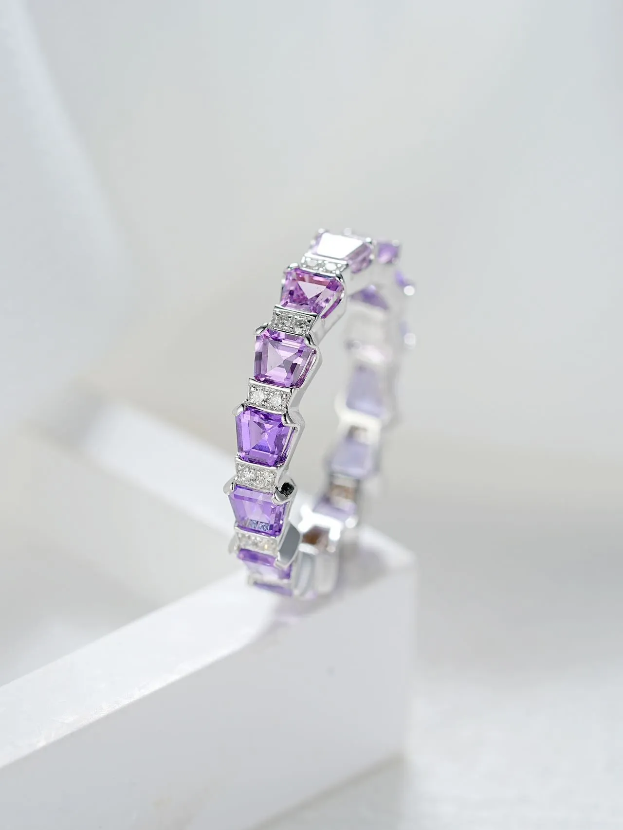 18k Gold Custom Sapphire Ring