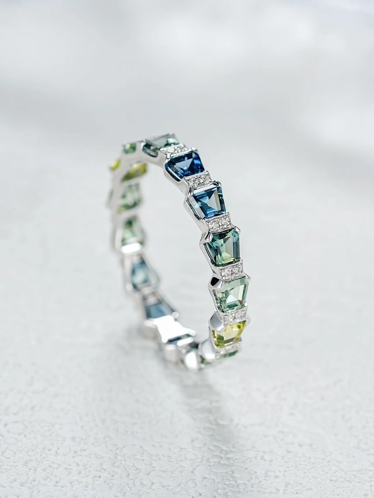 18k Gold Custom Sapphire Ring