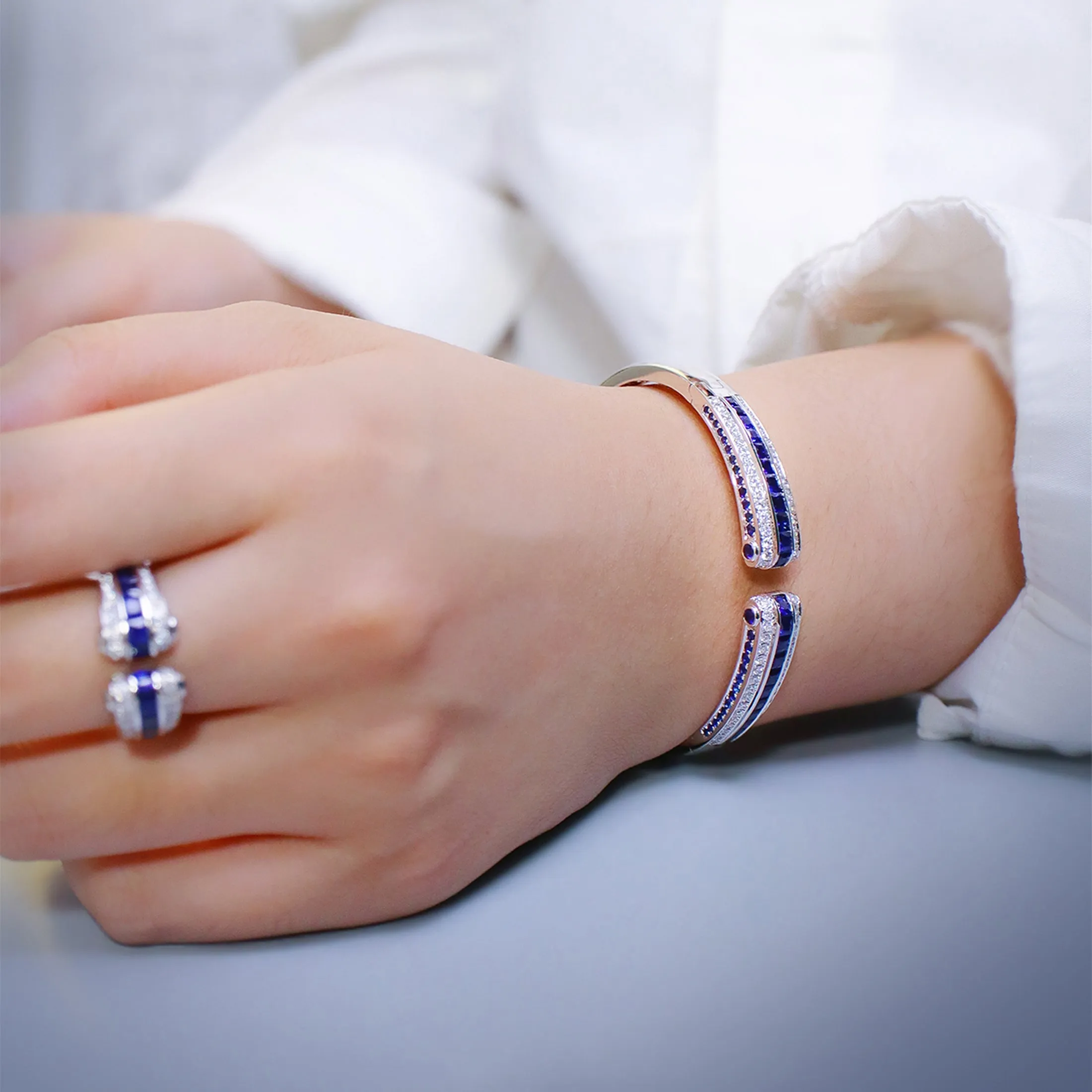 5CTW Diamond and Sapphire Ionic Bangle Bracelet