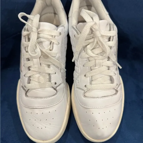 Adidas Powerphase “Cloud White” Unisex Sneaker. Retro leather. Size 8 Men’s