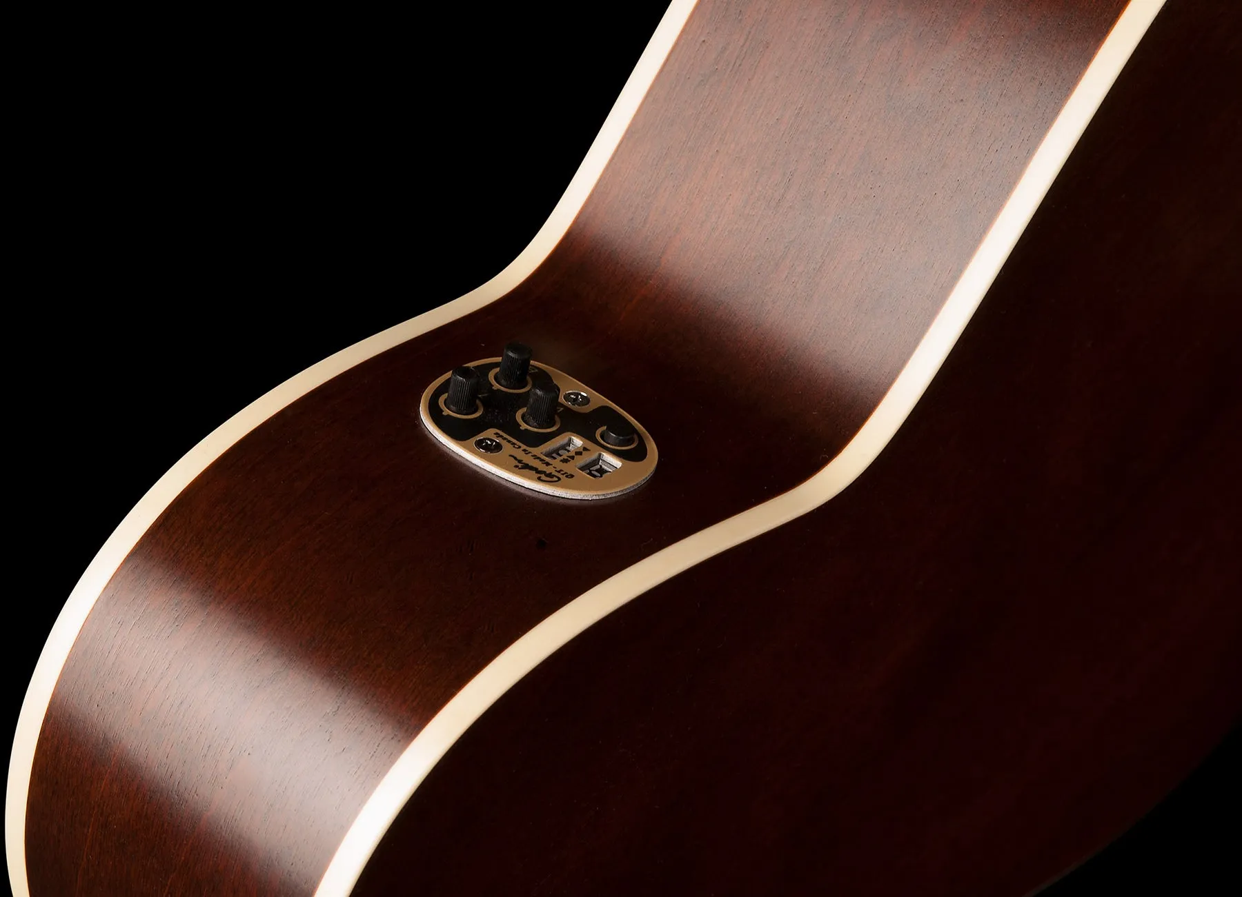 Art & Lutherie 042340 / 051731 Legacy Bourbon Burst CW QIT Cutaway Acoustic Electric MADE In CANADA