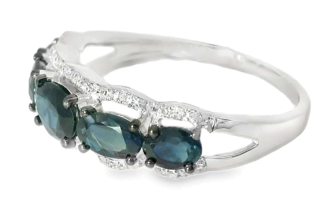 Beautiful 14K White Gold Graduated Sapphire Diamond Band Ring