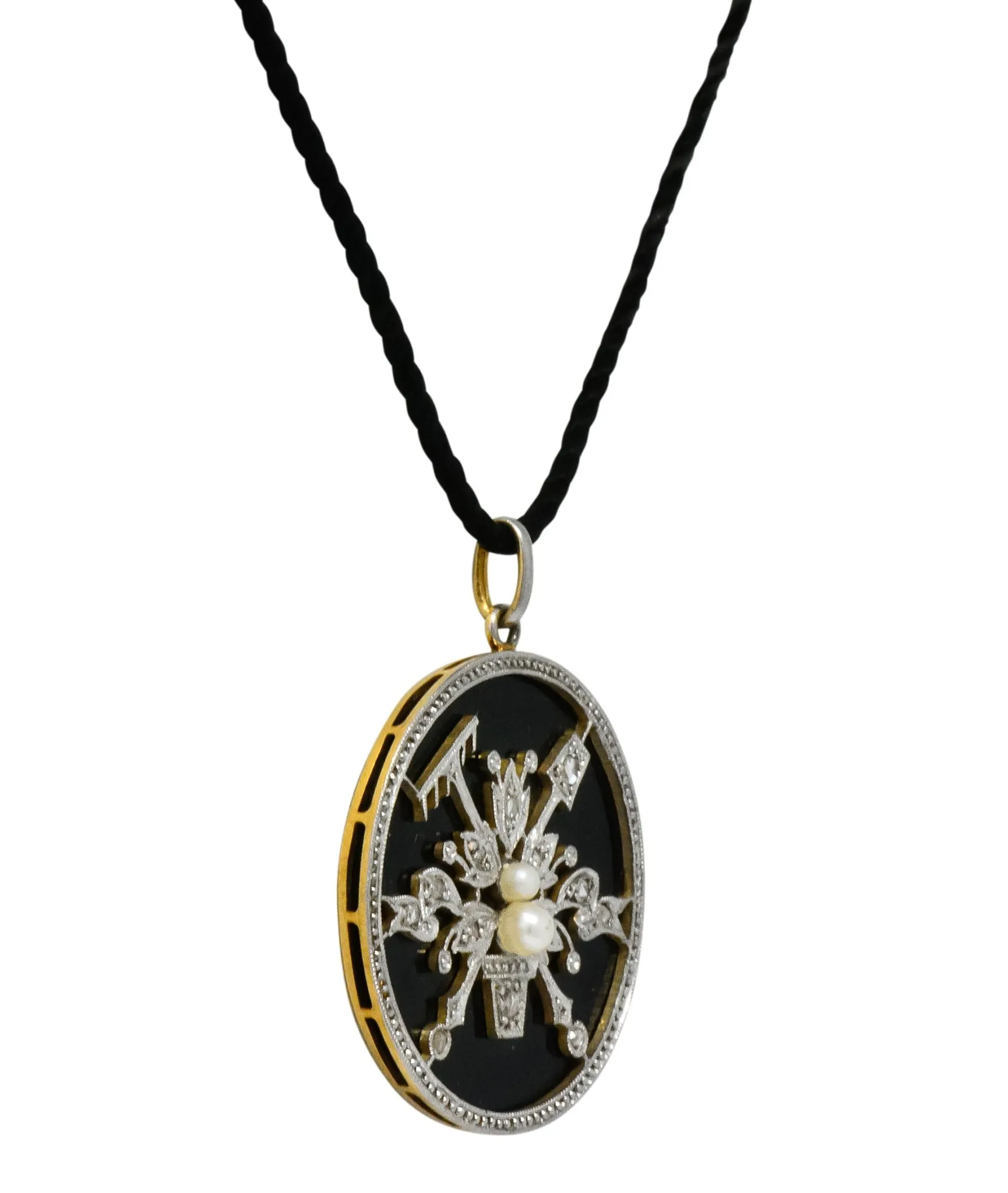 Belle Époque Diamond Onyx Platinum-Topped 18 Karat Gold French Flower Garden Pendant Necklace