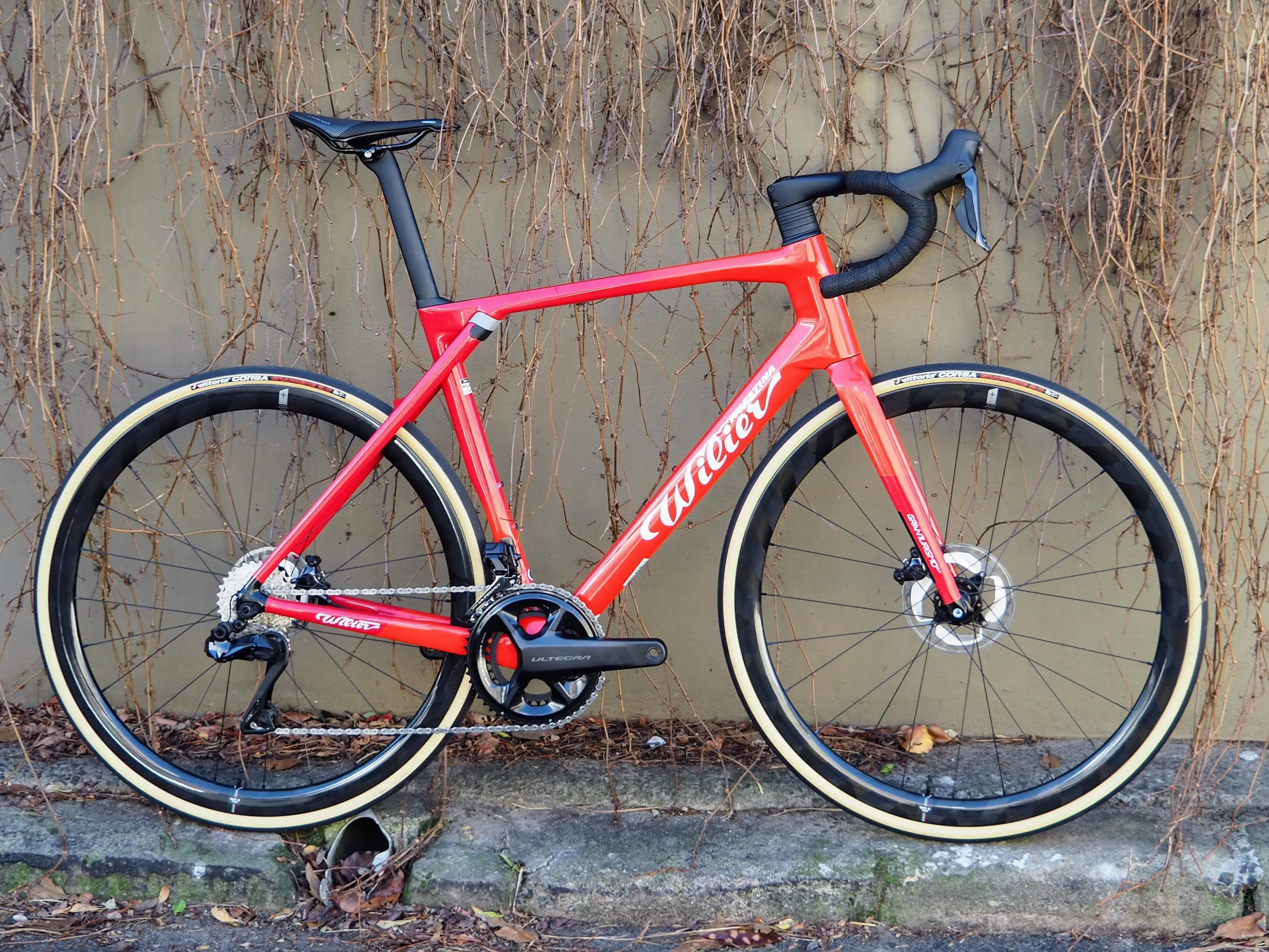 BIKE WILIER GRANTURISMO SLR ULTEGRA DI2 SLR38 LARGE RED WHITE