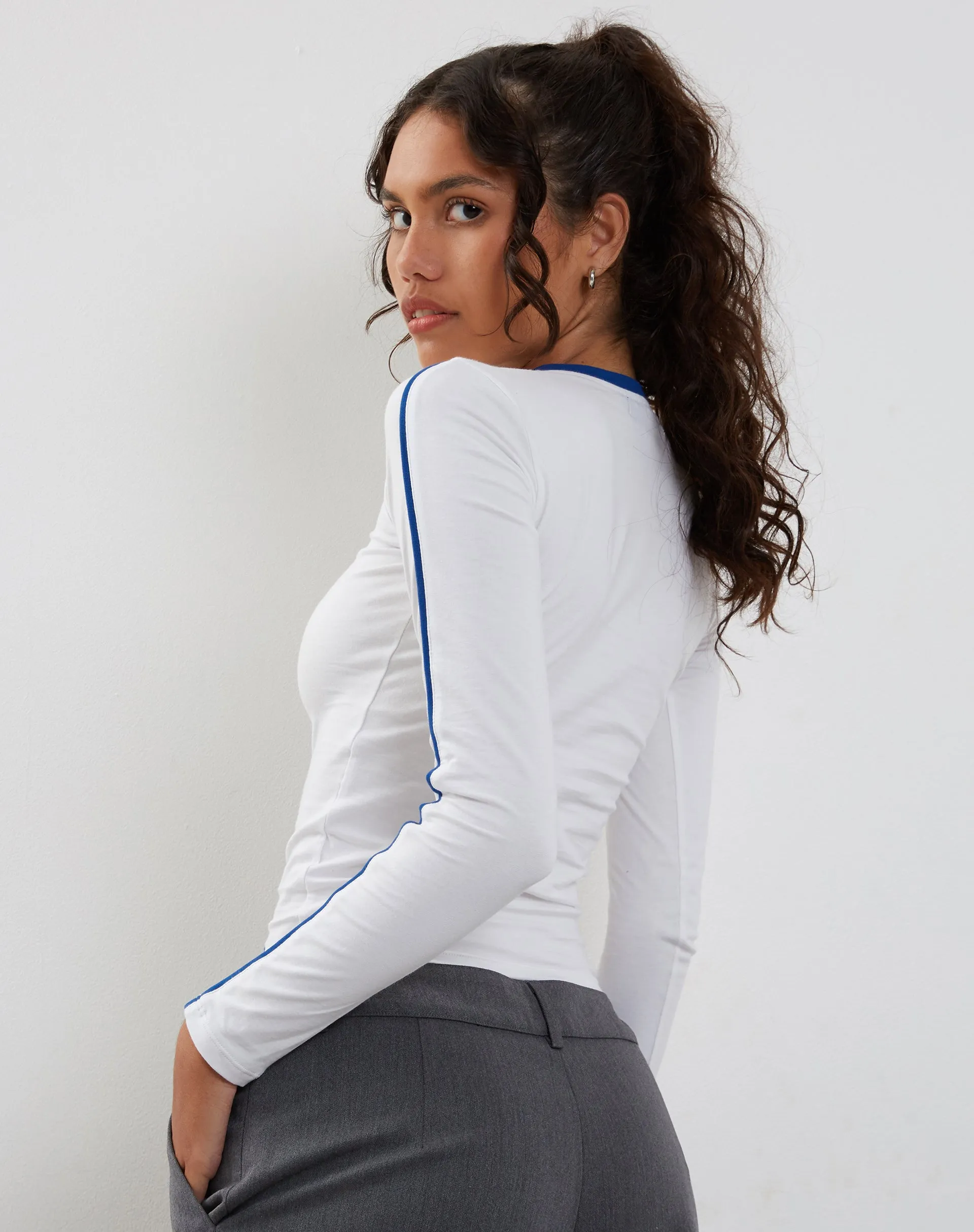 Bonija Long Sleeve Top in White with Cobalt Binding