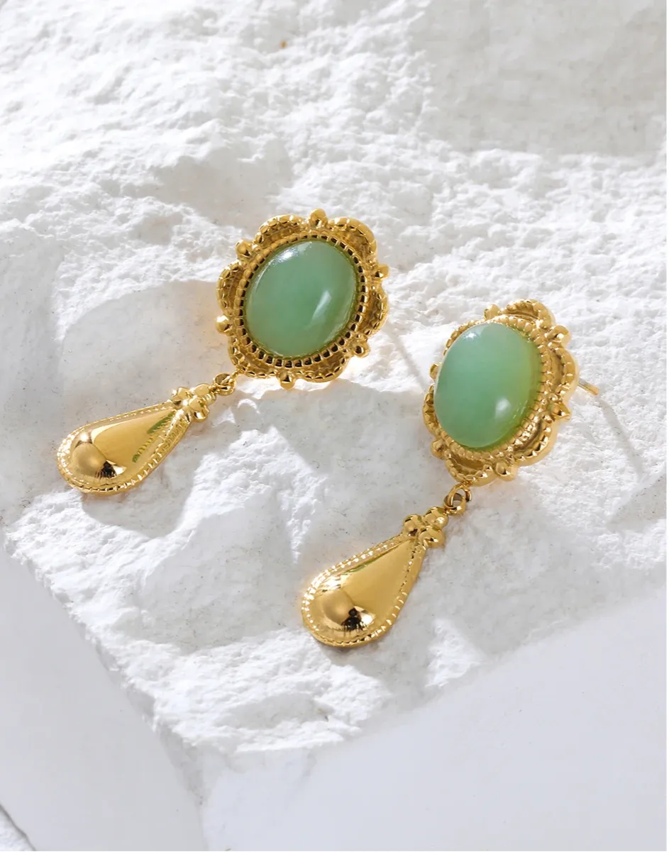 Bygone Era with the Whispering Willow Earrings