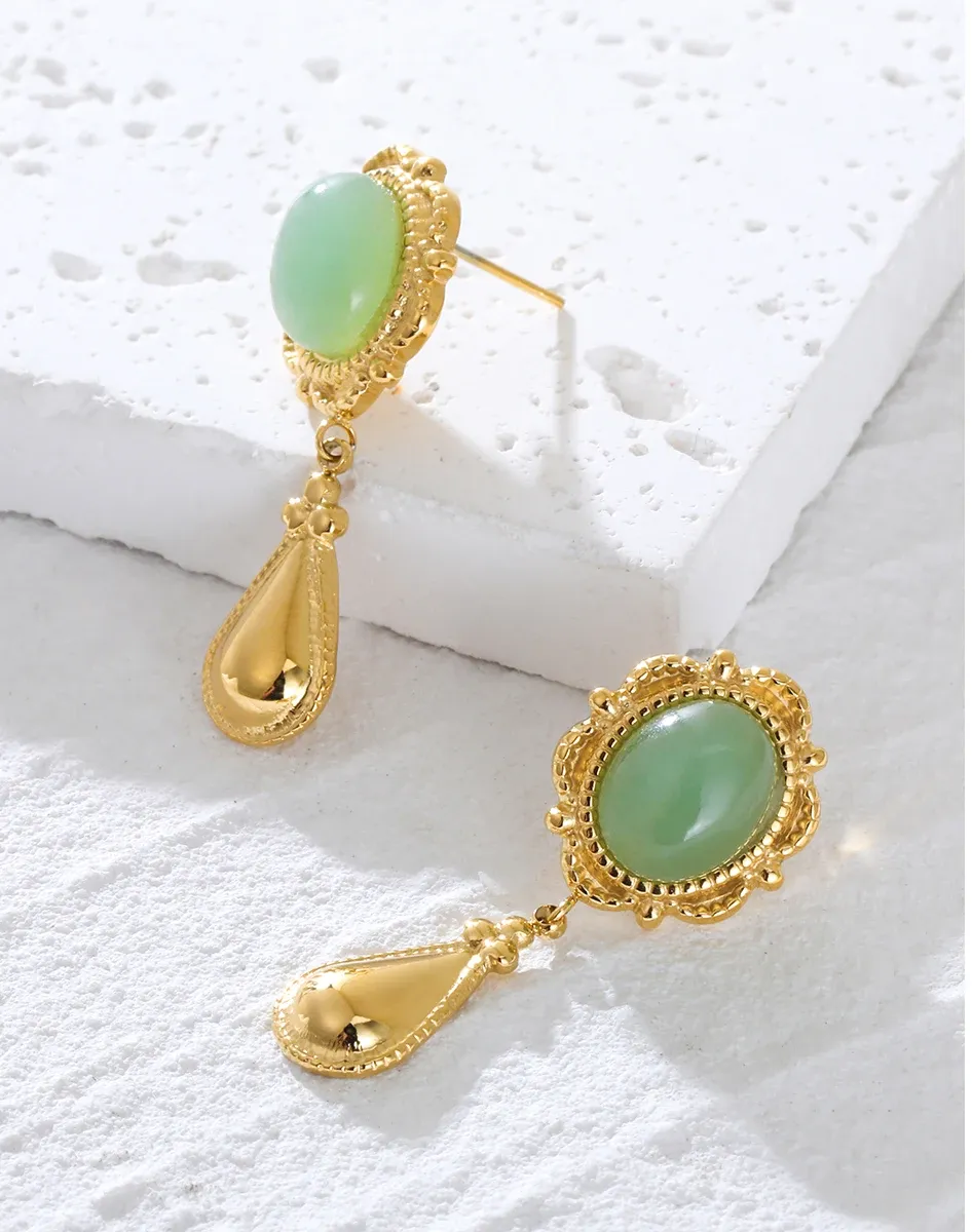 Bygone Era with the Whispering Willow Earrings