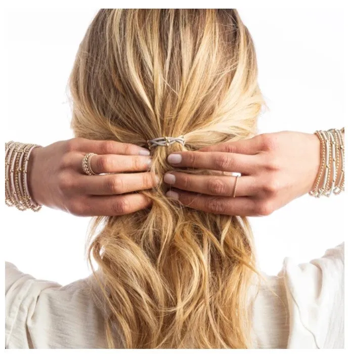ENewton "e"ssentials bracelet stack Neutral