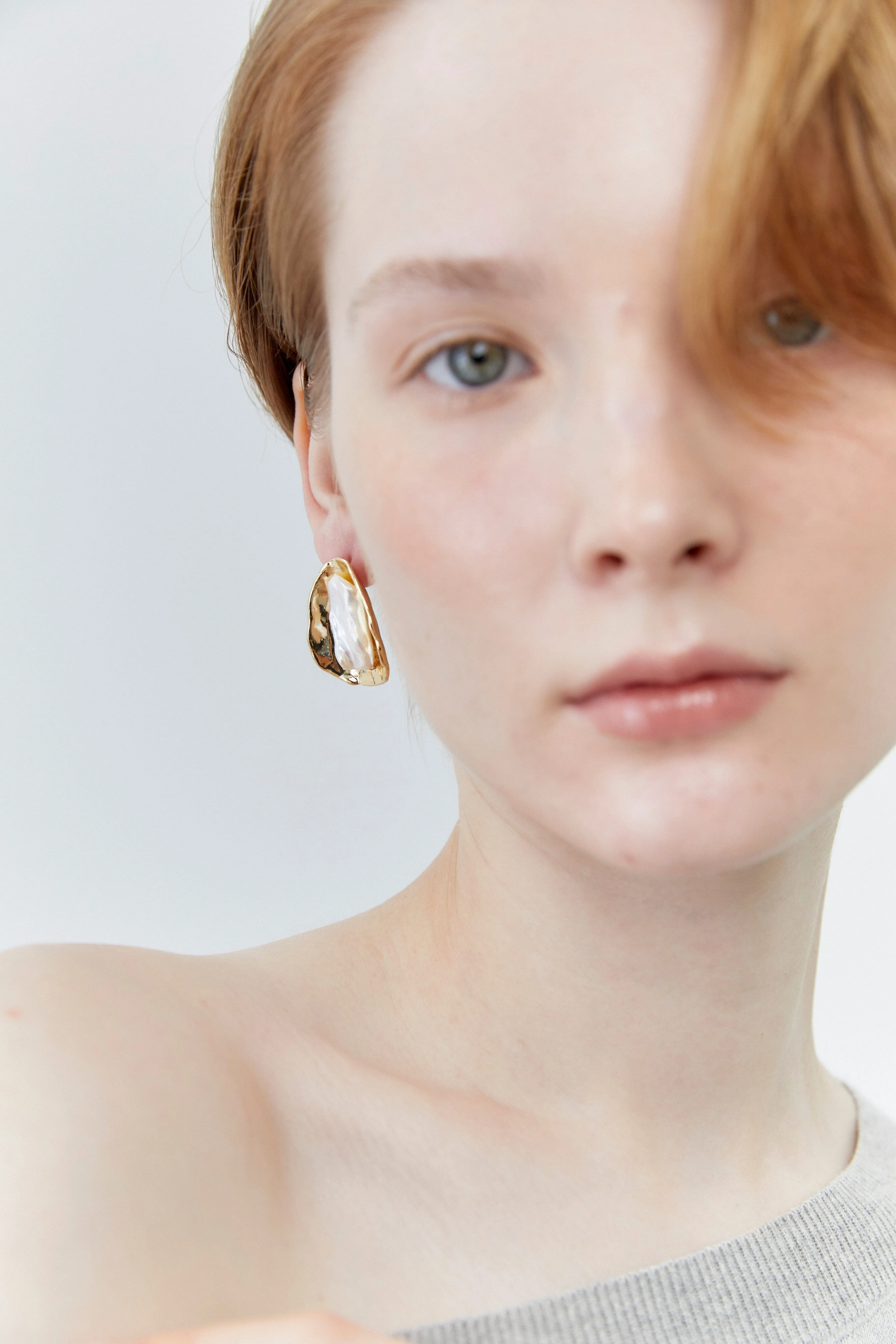 Gold Clam Pearl Earrings