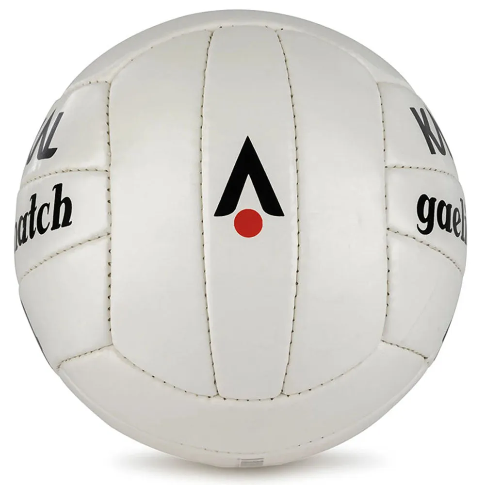 Karakal Gaelic Trainer Size 4