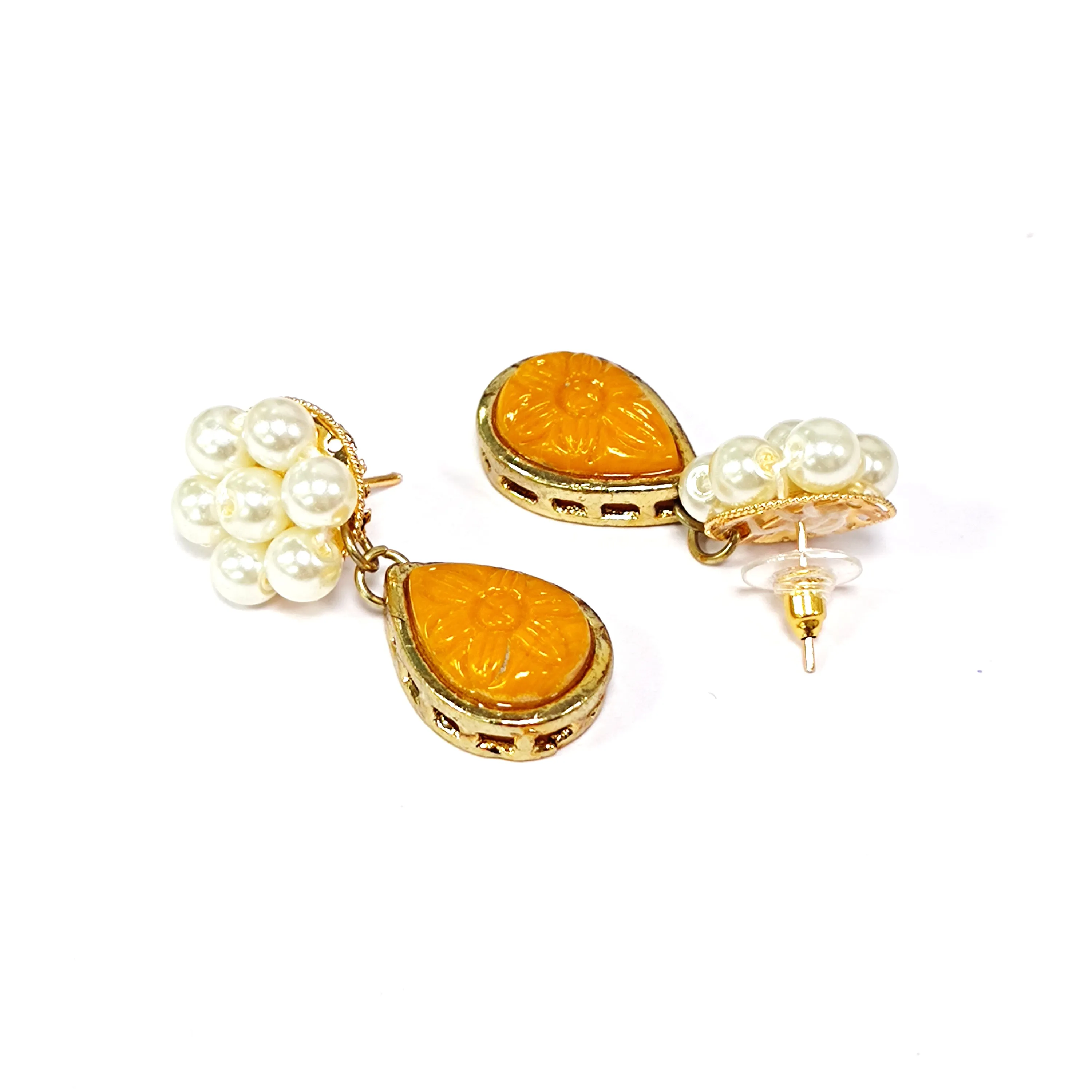 Karatcart Yellow Stone Studded Pearl Kundan Necklace Set for Women