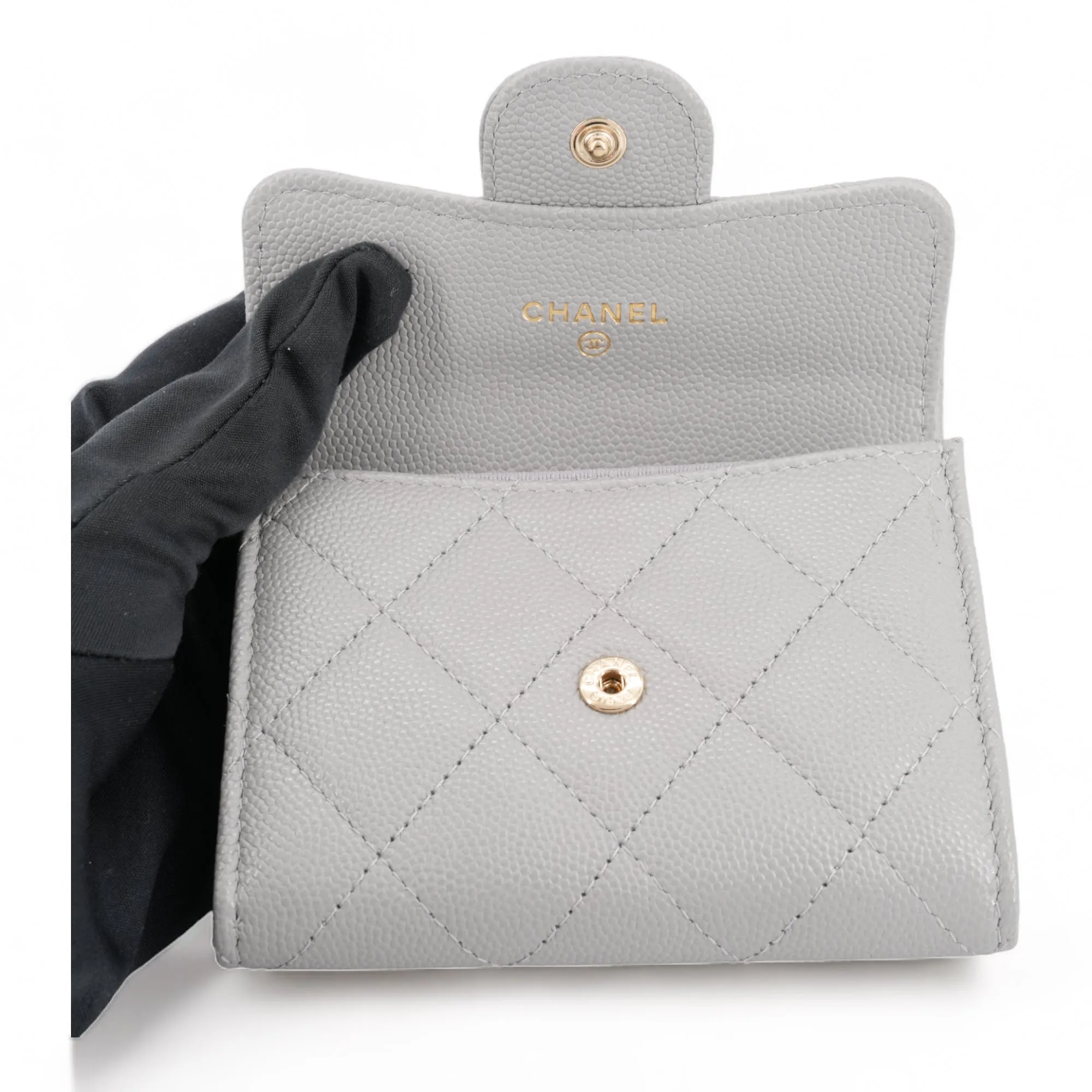 Large Classic Card Holder in Grey Caviar