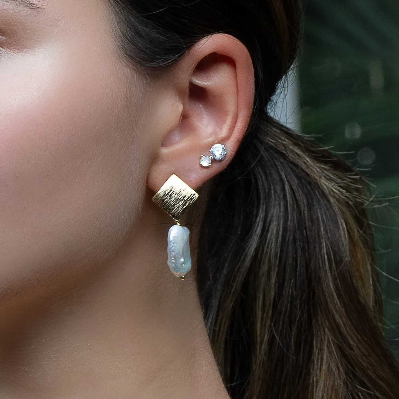Pearl & Gold Cleopatra Earrings