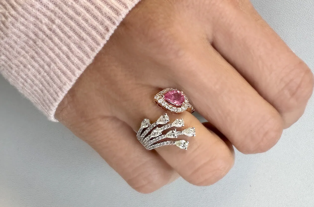 Ring 18kt Gold Open Pear Sapphire & Diamonds