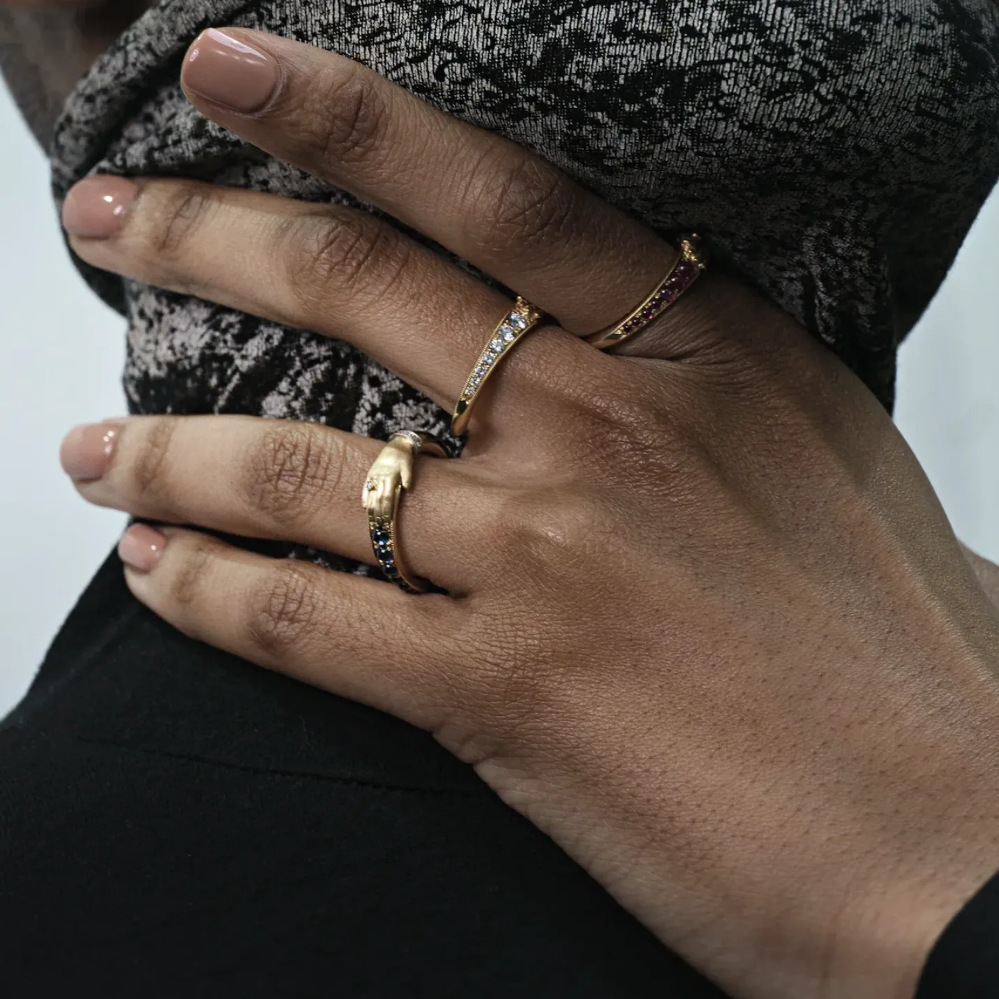 Sapphire One Hand Band