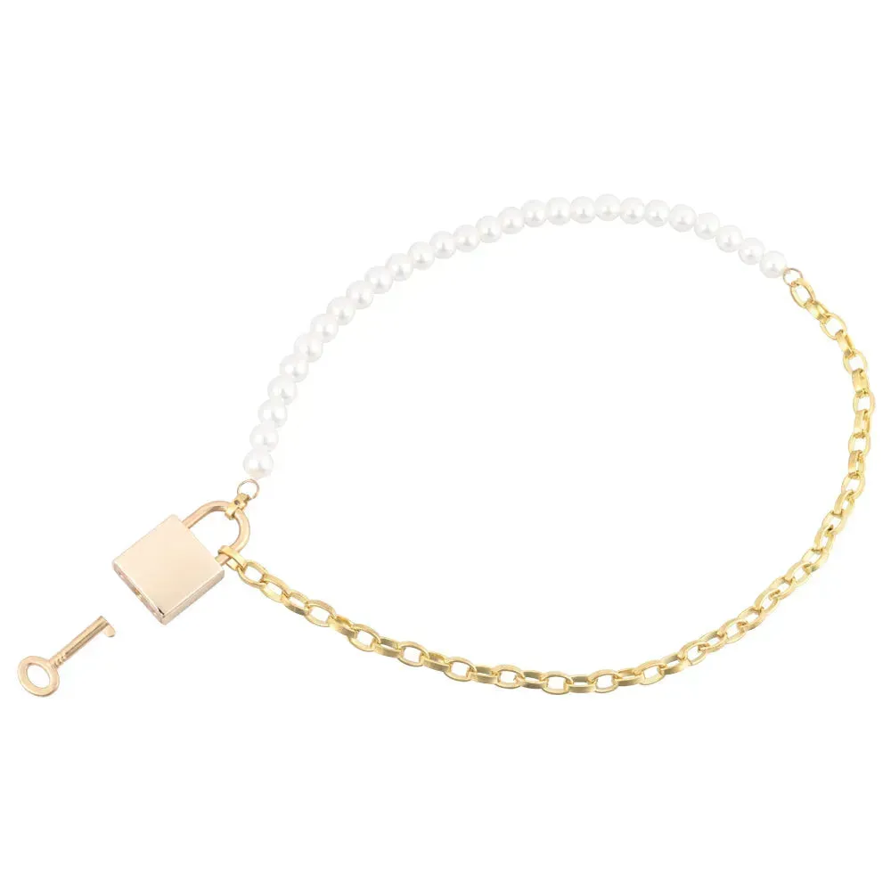 Sex & Mischief Pearl Day Collar