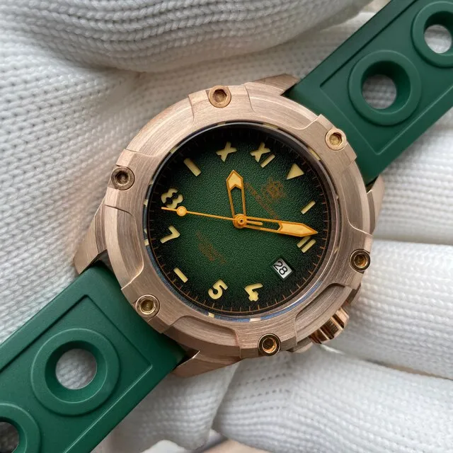 Steeldive SD1943S Solid Bronze Screws Design Watch