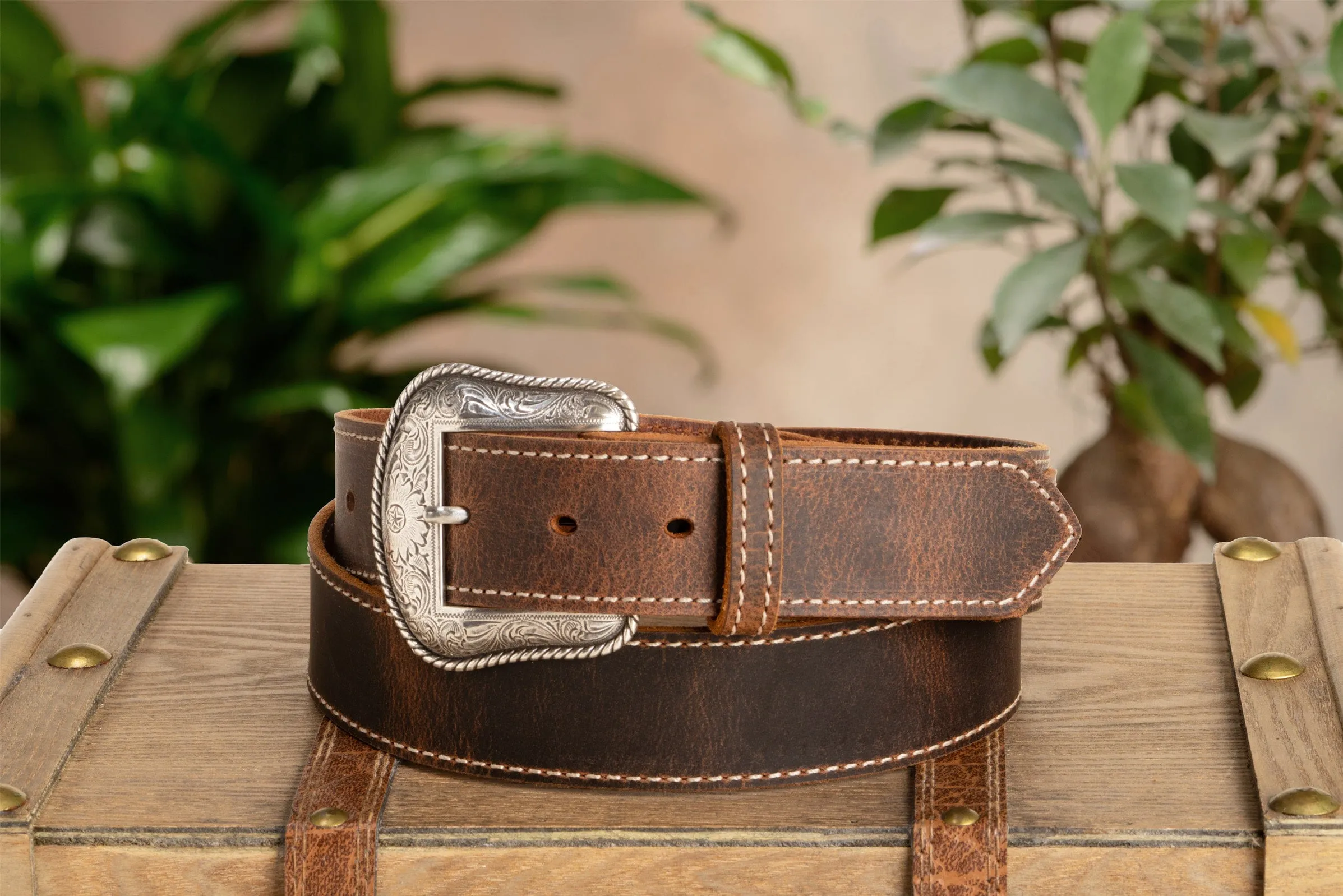 The Crazy Horse: Men's Rustic Brown Stitched Western Leather Belt 1.50" With Scalloped Ends