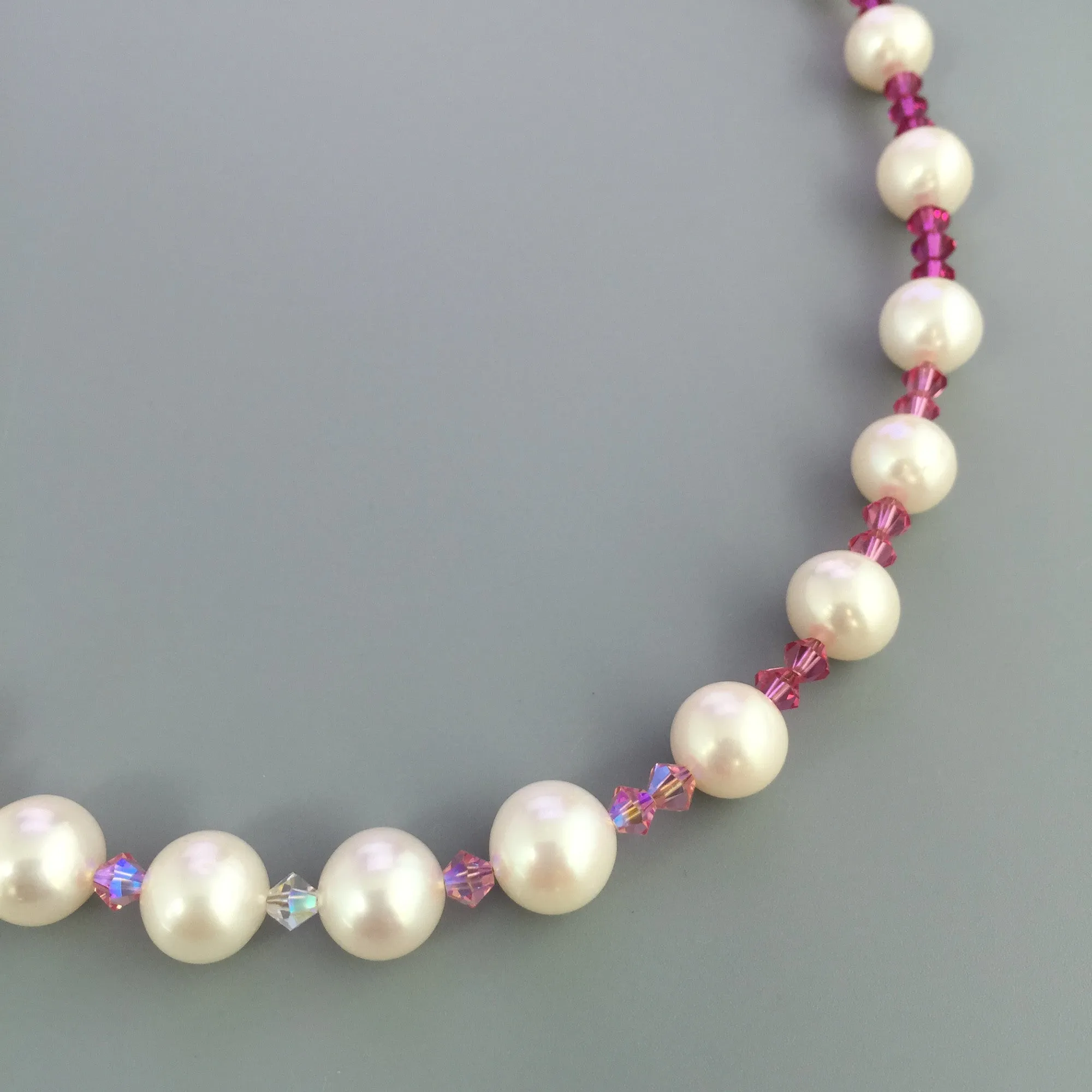 The Gradient: Ribbon (wine) 漸層：緞帶 (酒紅)
